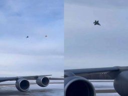 asi se salvo un piloto al estrellarse un avion de combate en alaska