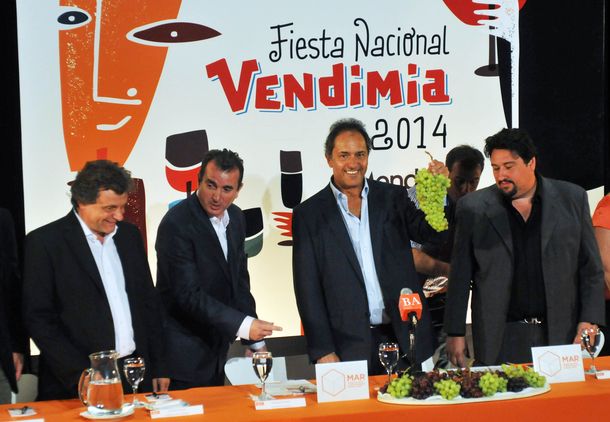 Scioli a las CGT opositoras: Si hay algo que cuidó este Gobierno es el trabajo