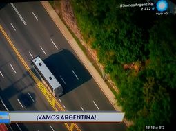 ya se palpita: asi llegaba el micro de argentina para jugar la final ante chile ya se palpita: asi llegaba el micro de argentina para jugar la final ante chile