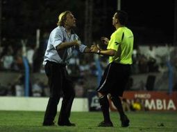 papelon de merlo en tandil: retiro antes a su equipo y se fue abucheado papelon de merlo en tandil: retiro antes a su equipo y se fue abucheado