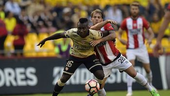 estudiantes goleo al barcelona de ecuador pero no le alcanzo para clasificar estudiantes goleo al barcelona de ecuador pero no le alcanzo para clasificar