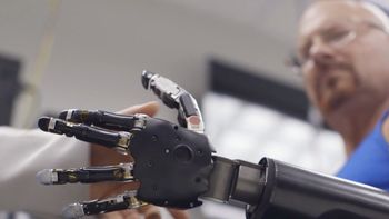 Una prótesis capaz de detectar señales de la médula Una prótesis capaz de detectar señales de la médula