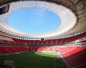 Brasil inauguró un estadio en honor a Garrincha