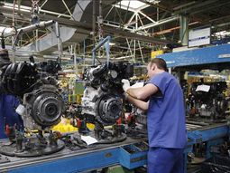 la produccion industrial crecio 3,8% en junio, segun el indec la produccion industrial crecio 3,8% en junio, segun el indec