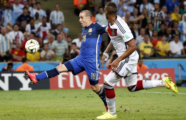 Rodrigo Palacio estuvo cerca de anotar en la final del Mundial 2014