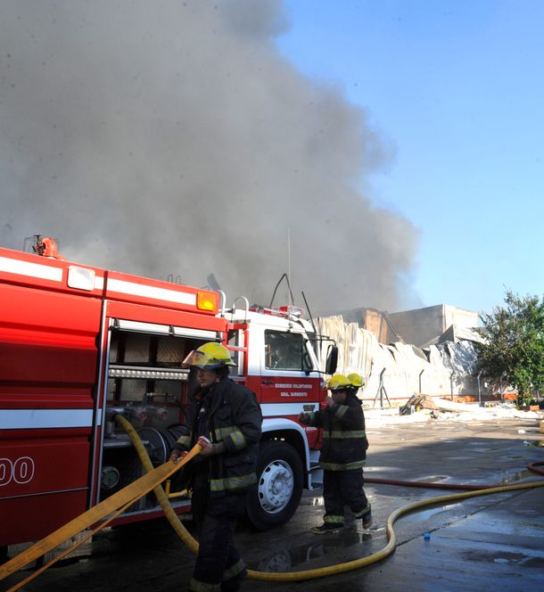 Se incendió una fábrica de fragancias en Don Torcuato