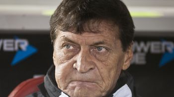 Julio César Falcioni Julio César Falcioni