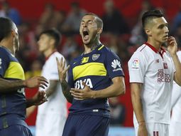 Benedetto celebra su tanto ante Sevilla