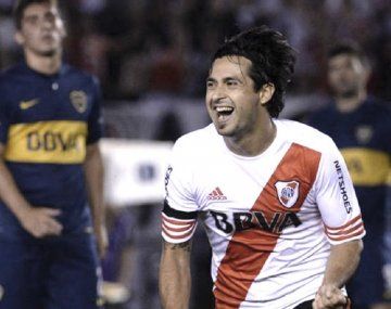 Leonardo Pisculichi anunció su retiro del fútbol