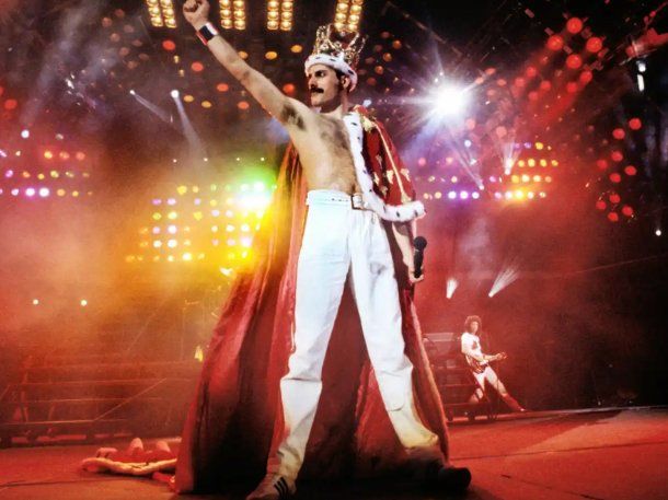 Subastan más de 1.500 objetos de Freddie Mercury