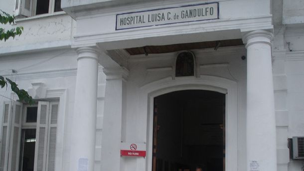 Detuvieron a una mujer acusada de sedar y prender fuego a su hijo tras un brote psicótico