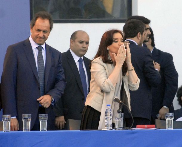 Nos distinguimos como gobierno por hacernos cargo de los problemas