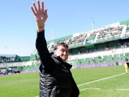 Operaron de urgencia a Falcioni: cómo está el DT de Banfield