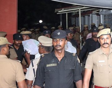 Horror en la India: 17 hombres violaron a una nena de 12 años