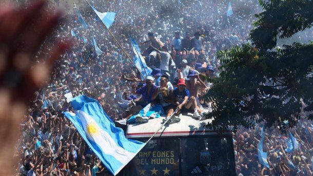 Proponen crear el Día Nacional del Hincha Argentino