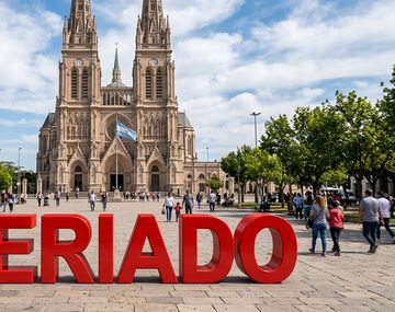 El Gobierno activó un feriado el 17 de octubre, pero no será para recordar a Juan Domingo Perón
