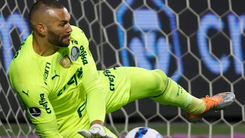 el arquero de palmeiras calienta la previa ante boca: voy a... el arquero de palmeiras calienta la previa ante boca: voy a...