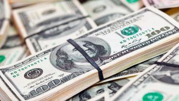 Qué va a pasar con el dólar oficial y el dólar blue.