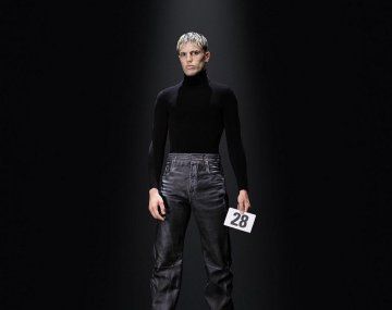 El debut de Garnacho como modelo