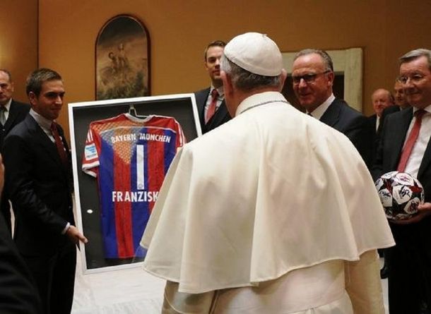 Sin rencores: el Papa recibió a parte del plantel alemán que le ganó la final a Argentina