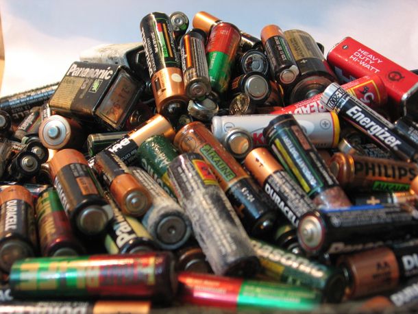 Pilas gastadas: un tesoro hogareño que puede ser reciclado fácilmente