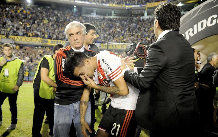 Rechazan a socios de Boca y River como querellantes por el gas pimienta