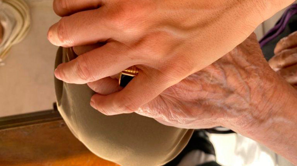 Robaron el histórico anillo de Carlos Saúl Menem