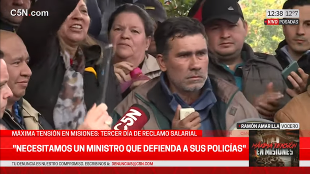Sigue el acampe de la policía misionera: No somos delincuentes, queremos un salario digno