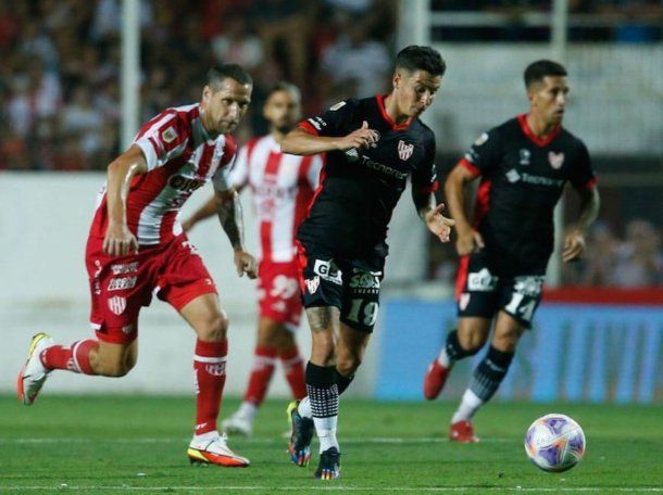 Unión vs Instituto por el Torneo Apertura 2025: horario, formaciones y TV