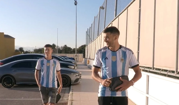Rulli y Foyth regresaron a los entrenamientos con la camiseta de Argentina