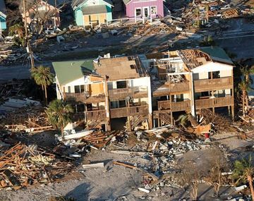 Al menos 17 muertos y una impresionante destrucción dejó el huracán Michael 