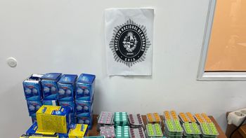 Un ciudadano argentino pretendía ingresar 400.000 pesos en medicamentos a Uruguay. Un ciudadano argentino pretendía ingresar 400.000 pesos en medicamentos a Uruguay.