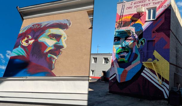 La guerra de los murales: Messi vs. Cristiano Ronaldo, frente al hotel de Argentina