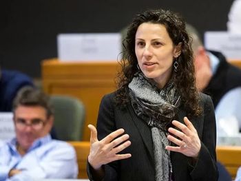 Denuncian por fraude a experta en honestidad de la Universidad de Harvard