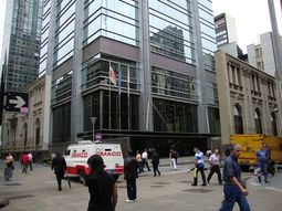 Amenaza de bomba en pleno centro porteño: evacuaron a 2000 personas