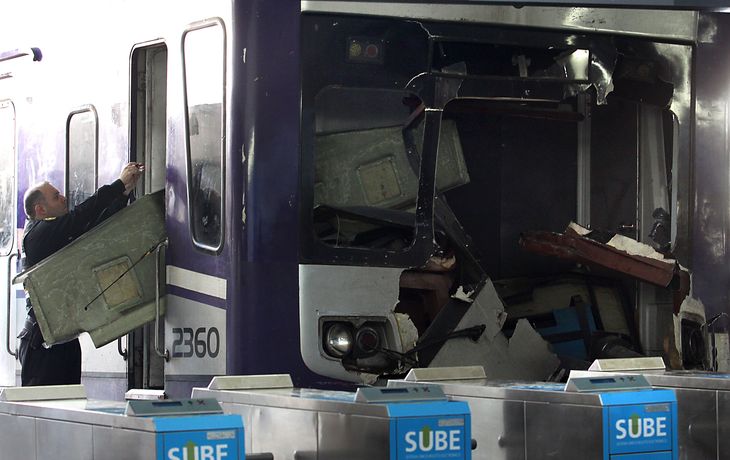 Ordenan pericias para determinar cómo fue el choque en Once
