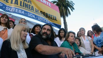 Roberto Baradel en conferencia de prensa Roberto Baradel en conferencia de prensa