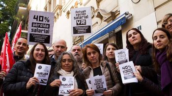 Trabajadores de la embajada española realizan huelga Trabajadores de la embajada española realizan huelga