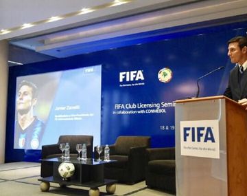 Zanetti asumió en la FIFA - Crédito: @javierzanetti