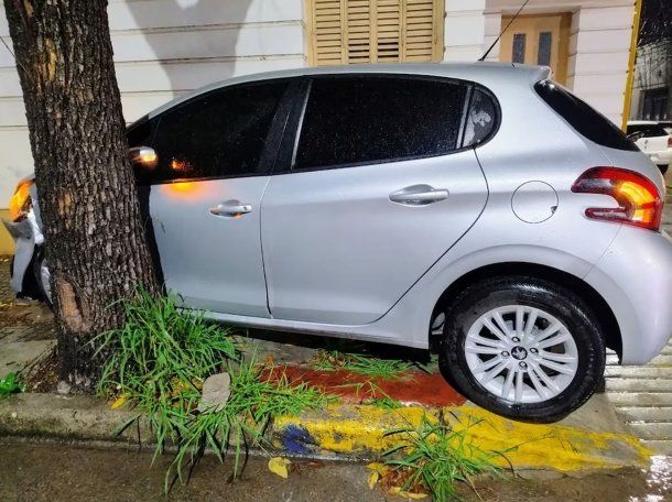 Gualeguaychú: un concejal radical chocó borracho y el intendente pidió su renuncia