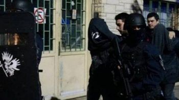 madre del tuitero detenido: tengo miedo que la justicia le arruine la vida a mi hijo madre del tuitero detenido: tengo miedo que la justicia le arruine la vida a mi hijo