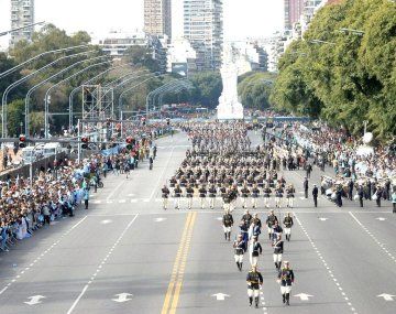 El último desfile militar por el 9 de Julio fue en 2019.