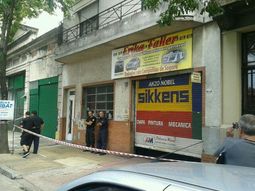 Un muerto y un herido al explotar un compresor de un taller en Almagro