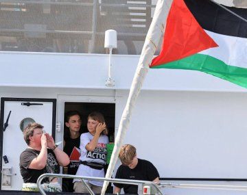 La flotilla a Gaza en la que viaja Greta Thunberg denunció el ataque de un dron