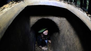 cfk visito los tuneles que se usaron en la guerra de vietnam cfk visito los tuneles que se usaron en la guerra de vietnam