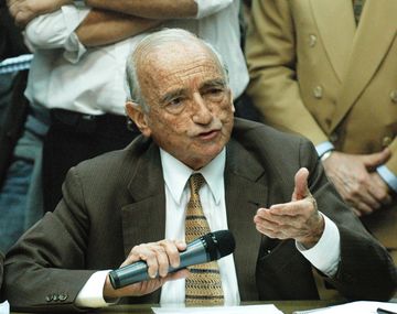 Califican de legítimos los controles a la compra de dólares