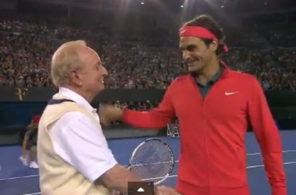 Federer peloteó con una leyenda del tenis en un encuentro histórico