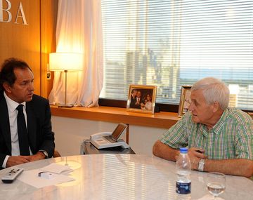 Scioli prometió a la mesa chica de la CGT de Caló modificar Ganancias