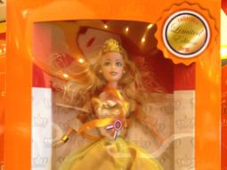 la muneca de maxima que causa furor en holanda