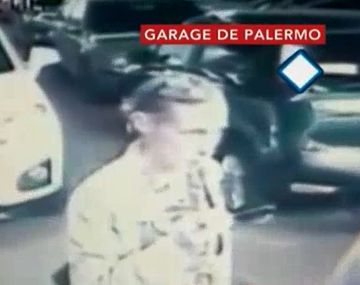 Así robaron una camioneta en un garage 